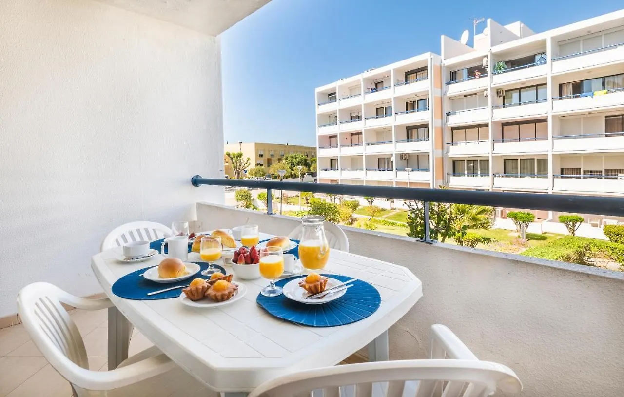 Pe Do Lago 2Br Family Holidays Quarteira 0*,  Portugal